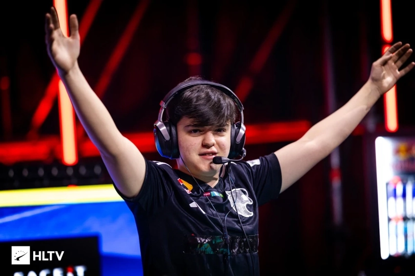 Аналитик по Counter-Strike 2 увидел в снайпере FURIA копию dev1ce на пике формы